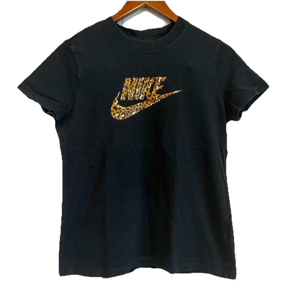Nike Womens Medium Black T Shirt Leopard Print Logo Swoosh Graphic Tee